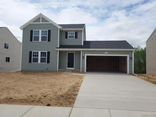 $335,920 | 8119 Moonlight Creek Lane, Fowlerville, MI 48836
