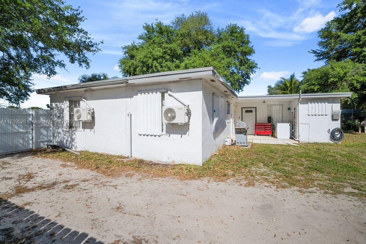 121 Edmund Road West Park, FL 33023 - Photo 24 of 24 Gallery Image 24