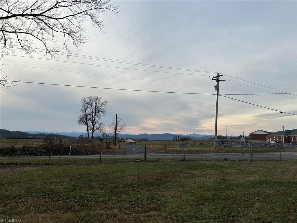 8431 Austin Traphill Road Elkin, NC 28621 - Photo 16 of 19