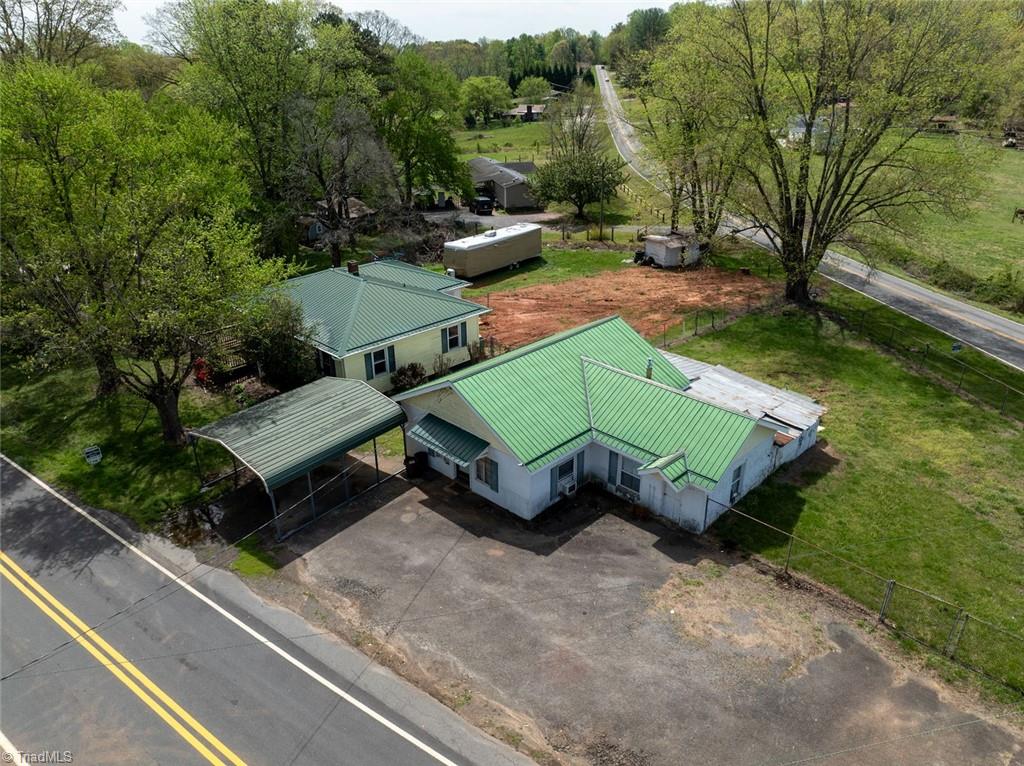 8431 Austin Traphill Road Elkin, NC 28621 - Photo 9 of 28
