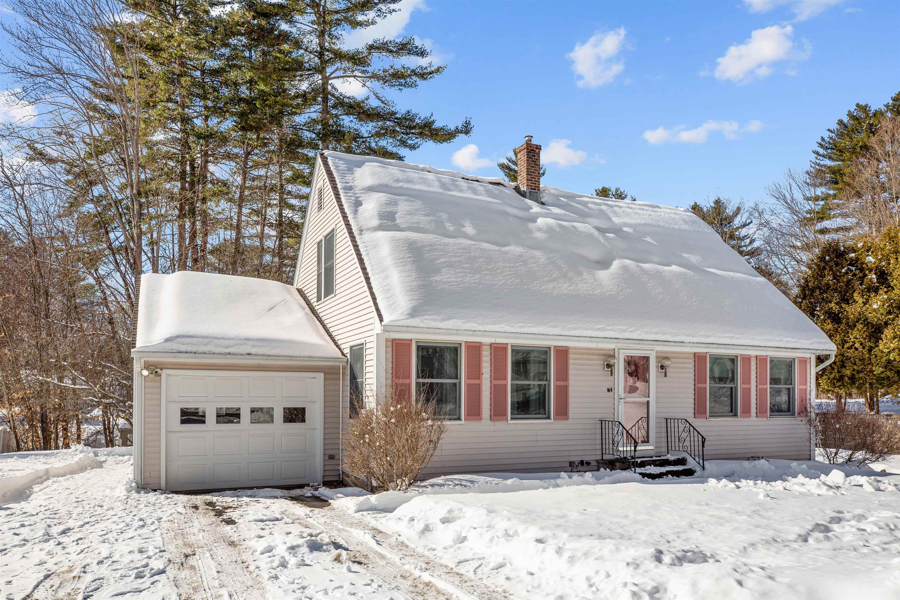 17 Cottage Circle Lebanon, NH 03784 - Photo 1 of 30