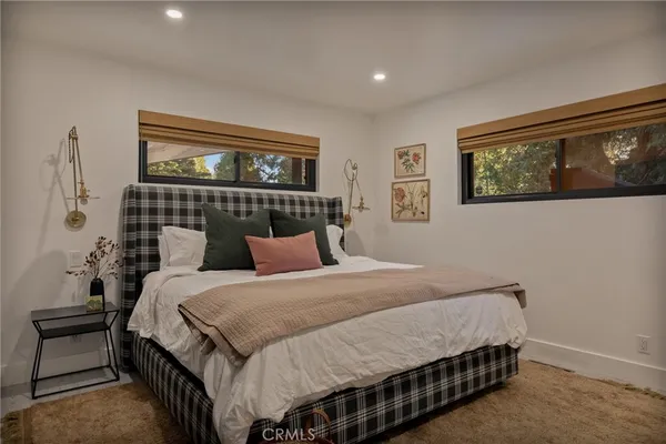 $825,000 | 252 Crest Cir Drive, Lake Arrowhead, CA 92352