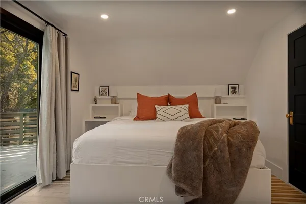 $825,000 | 252 Crest Cir Drive, Lake Arrowhead, CA 92352