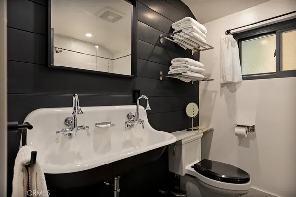 $825,000 | 252 Crest Cir Drive, Lake Arrowhead, CA 92352