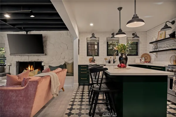 $825,000 | 252 Crest Cir Drive, Lake Arrowhead, CA 92352