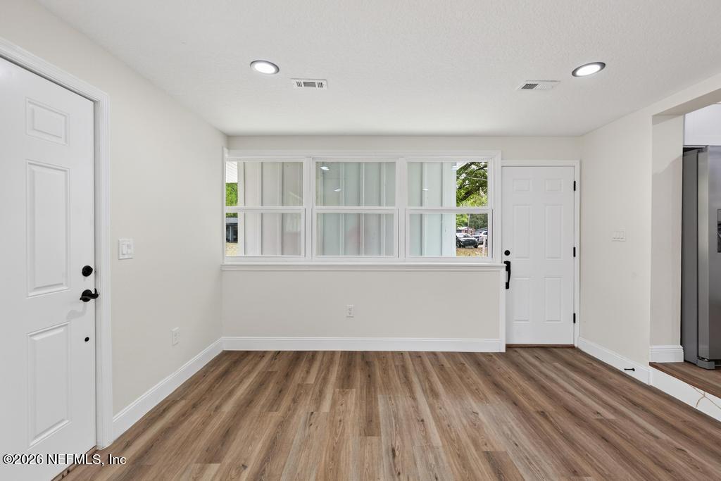 2934 Stonehurst Road West Jacksonville, FL 32277 - Photo 11 of 57 living room