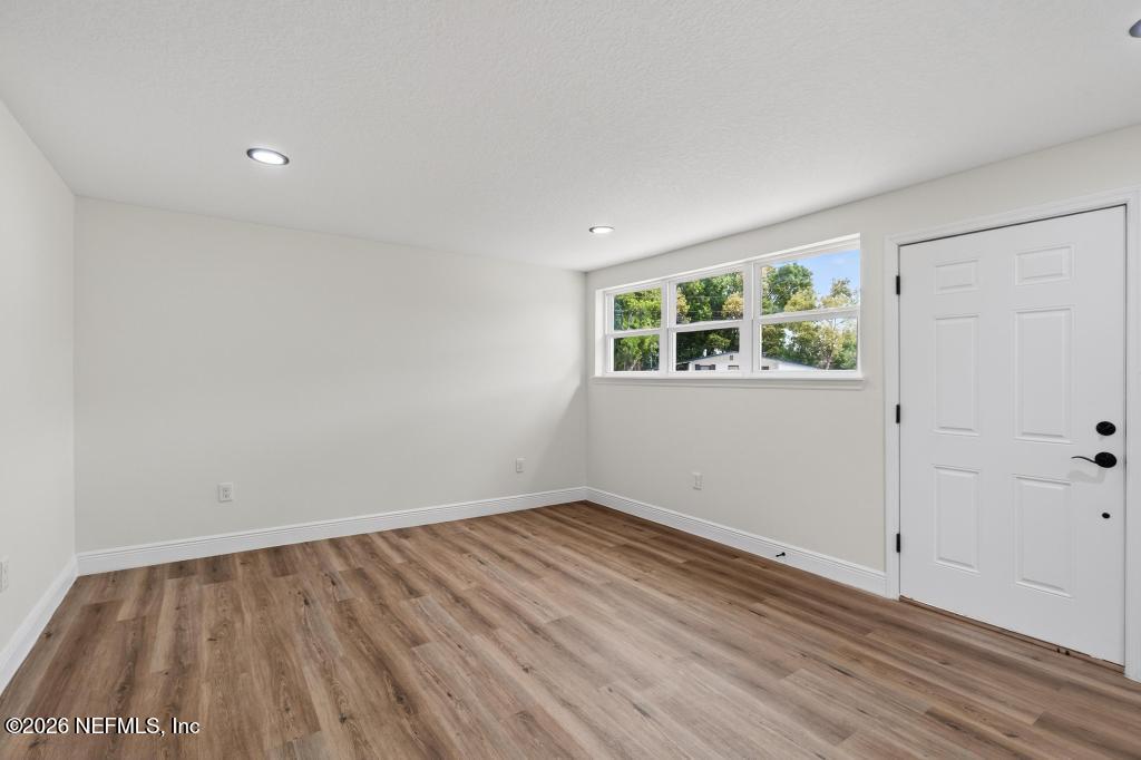 2934 Stonehurst Road West Jacksonville, FL 32277 - Photo 12 of 57 living room