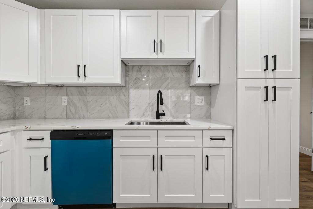 2934 Stonehurst Road West Jacksonville, FL 32277 - Photo 19 of 57 kitchen