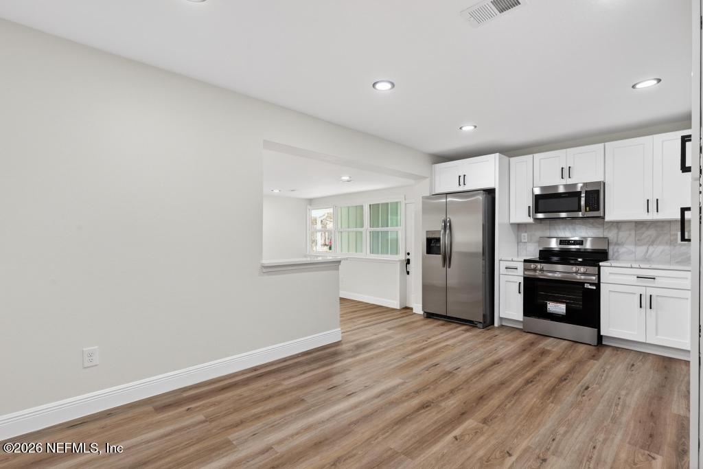 2934 Stonehurst Road West Jacksonville, FL 32277 - Photo 26 of 57 dining room