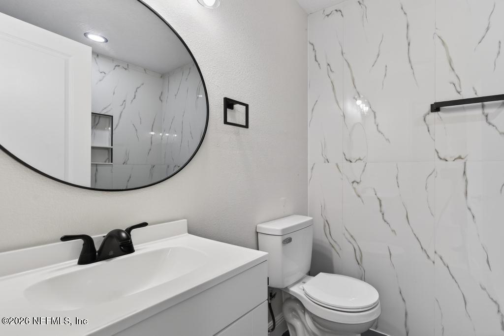 2934 Stonehurst Road West Jacksonville, FL 32277 - Photo 45 of 57 master bathroom