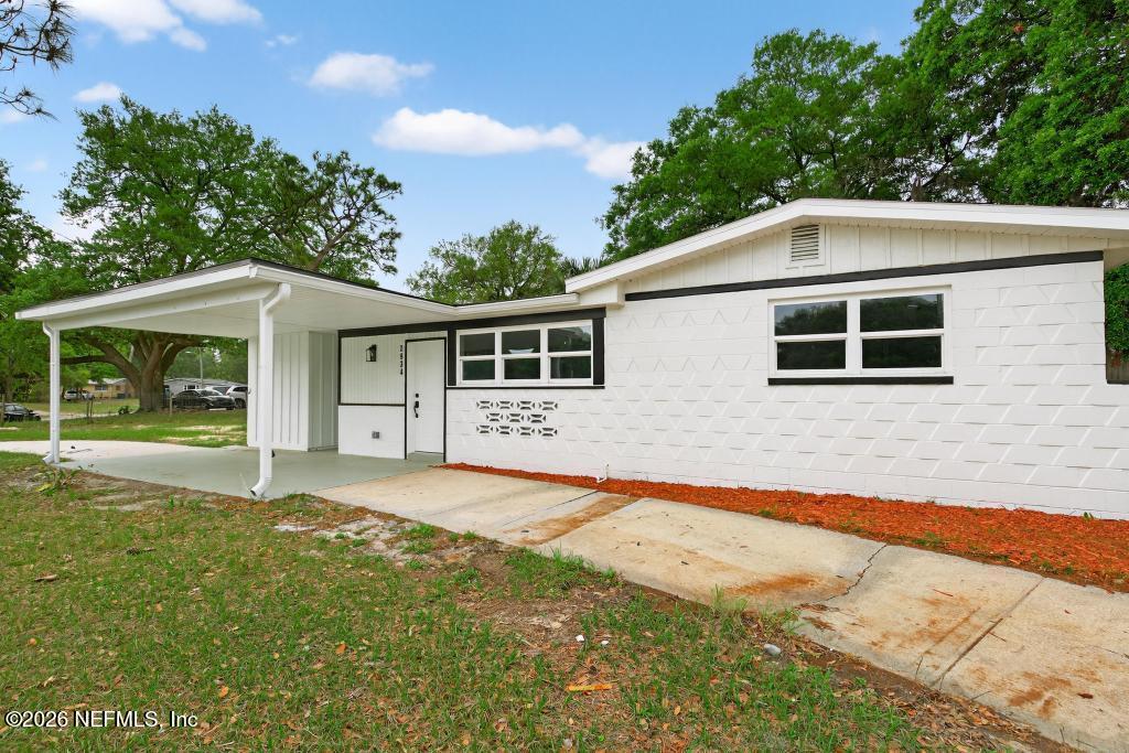 2934 Stonehurst Road West Jacksonville, FL 32277 - Photo 5 of 57 entrance