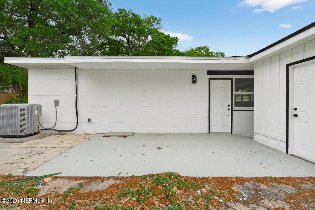 2934 Stonehurst Road West Jacksonville, FL 32277 - Photo 52 of 57 back patio