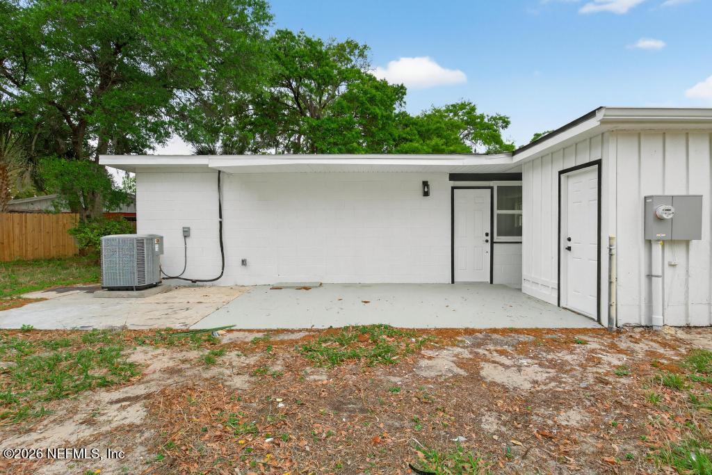 2934 Stonehurst Road West Jacksonville, FL 32277 - Photo 53 of 57 back patio