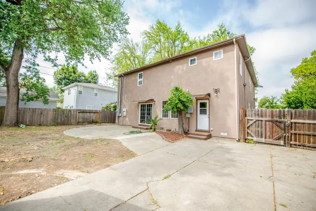 $825,000 | 10 Palm Avenue, Woodland, CA 95695