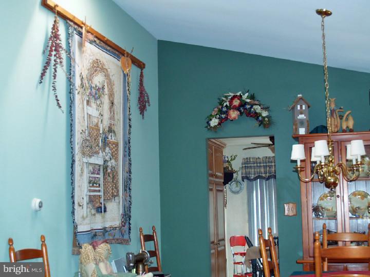 47 Hawthorne Road Sicklerville, NJ 08081 - Photo 6 of 20 Gallery Image 6