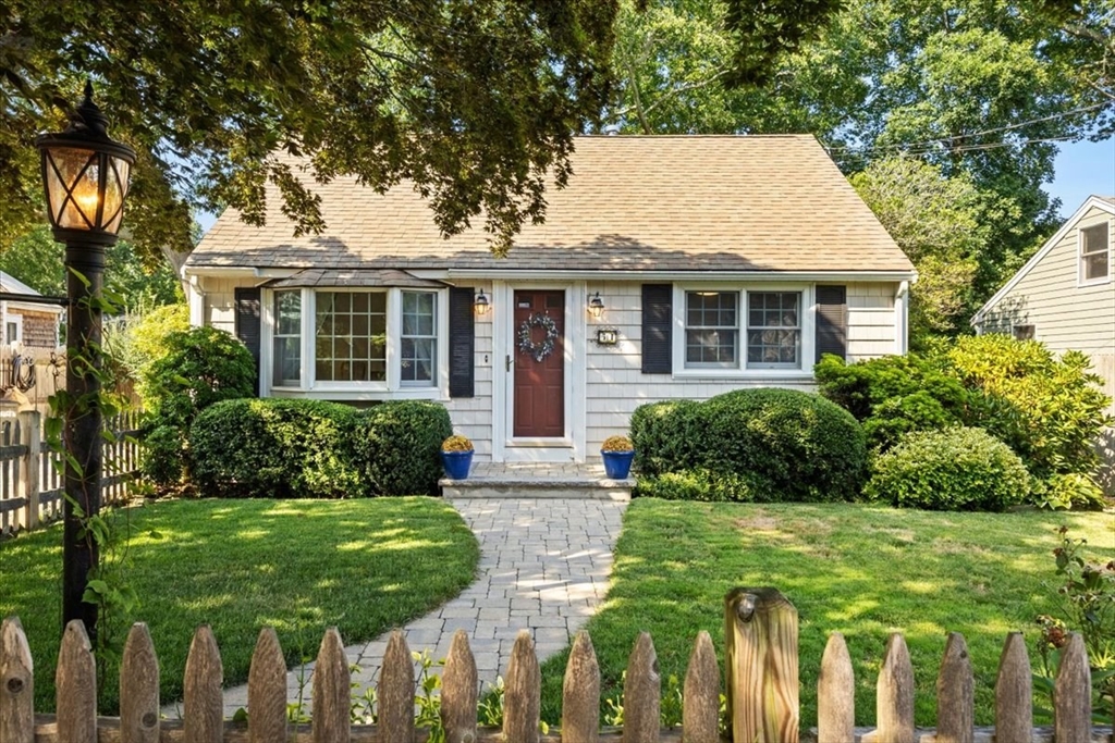 51 Temple Road Marshfield, MA 02050 - Photo 1 of 42