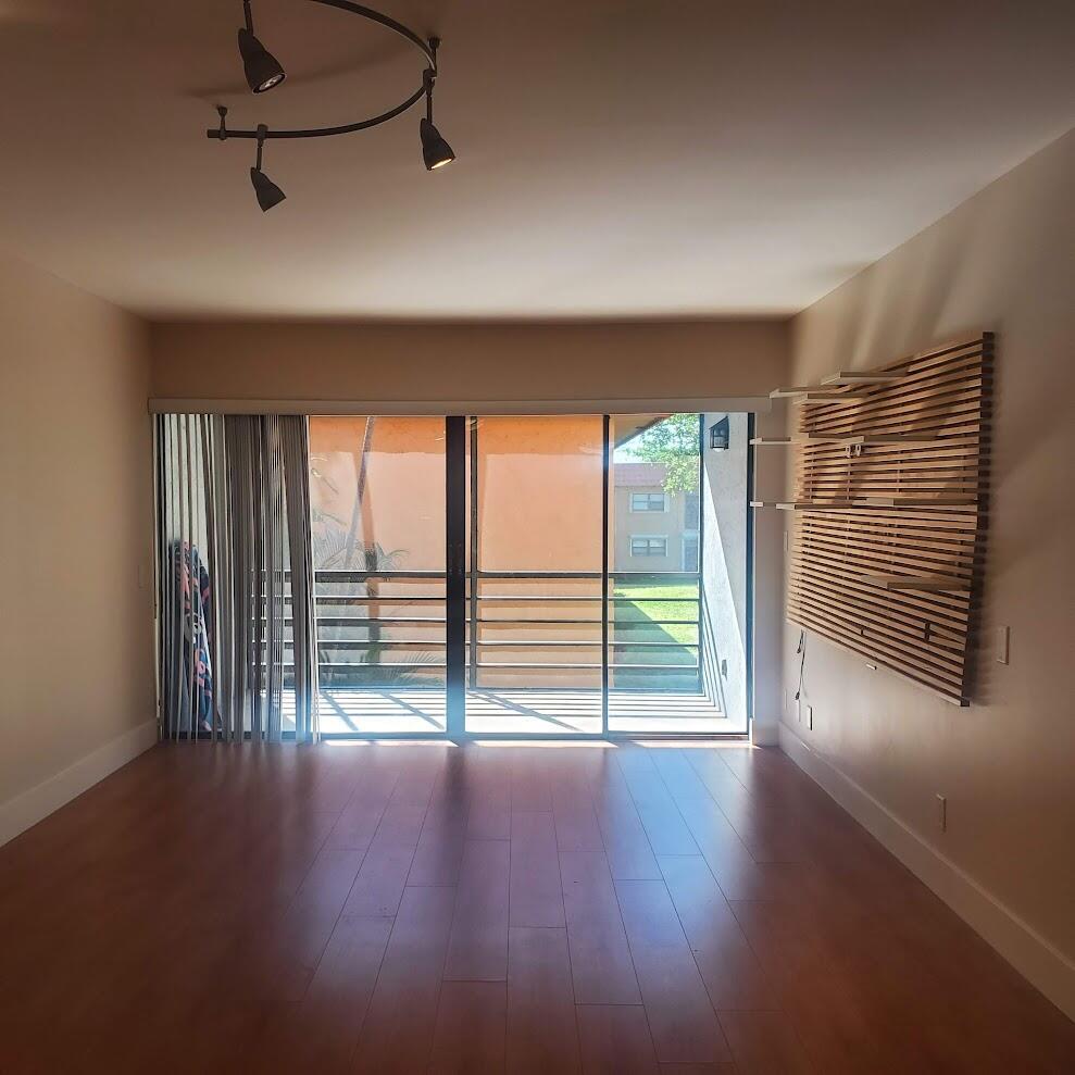2001 Woolbright Road, Unit F203 Boynton Beach, FL 33426 - Photo 5 of 20 n4