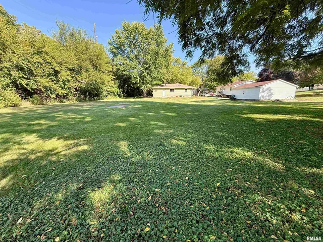 $169,000 | 139 North Vail Street, Geneseo, IL 61254