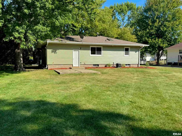 $169,000 | 139 North Vail Street, Geneseo, IL 61254
