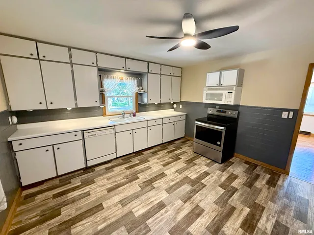 $169,000 | 139 North Vail Street, Geneseo, IL 61254