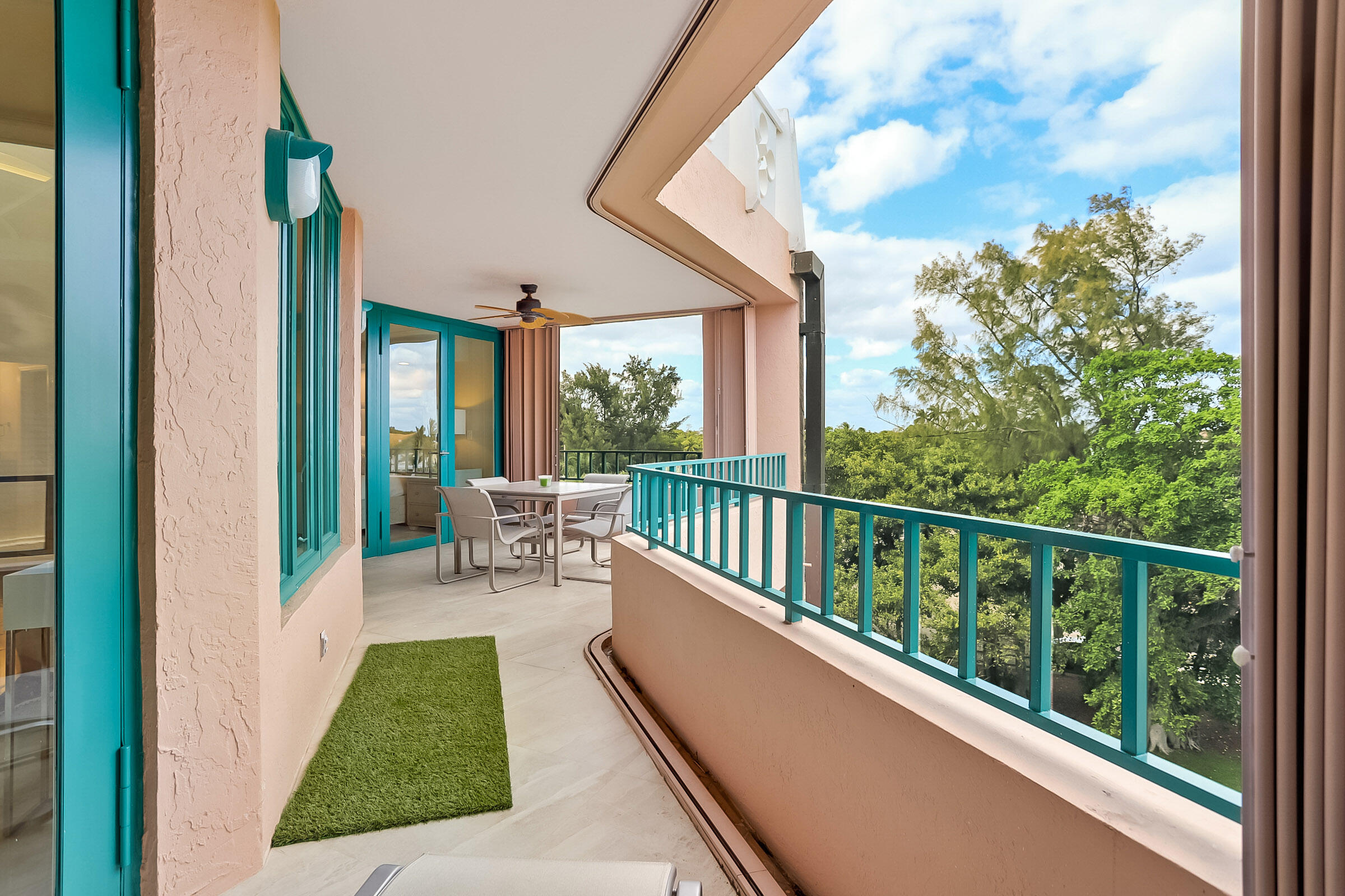 100 Southeast 5th Avenue, Unit PH2 Boca Raton, FL 33432 - Photo 30 of 60 Balcony