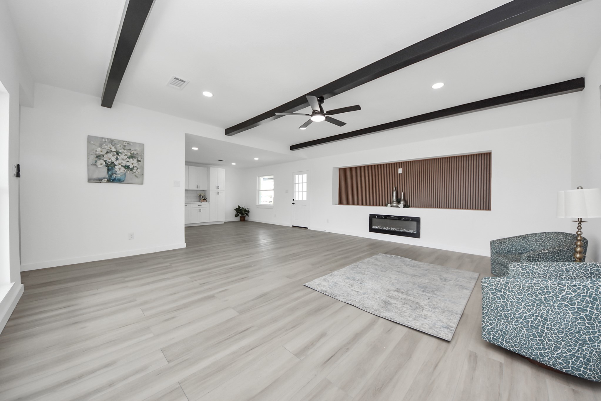 2701 Mustang Road Alvin, TX 77511 - Photo 6 of 45 a view of living room with furniture and flat screen tv