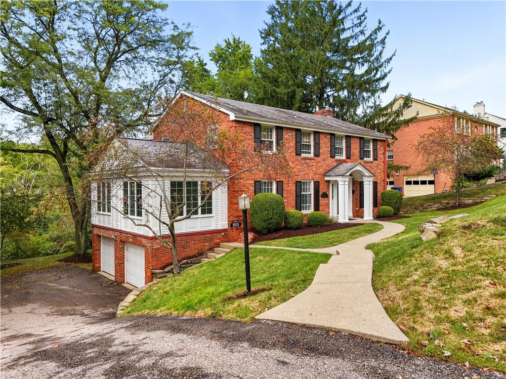 933 Old Hickory Road Pittsburgh, PA 15243 - Photo 2 of 50 Gallery Image 2