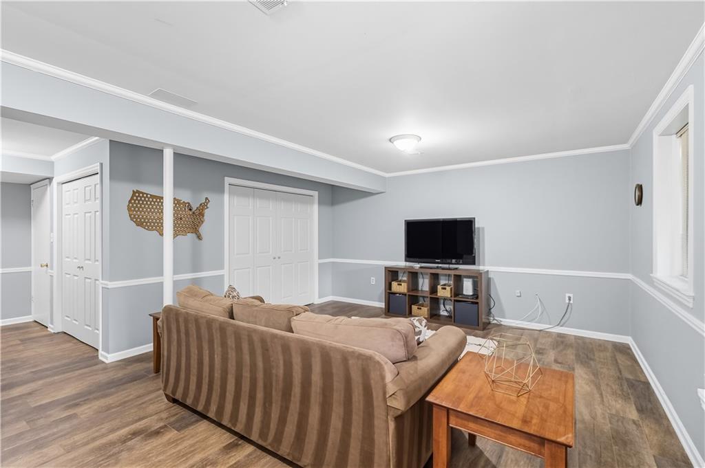 933 Old Hickory Road Pittsburgh, PA 15243 - Photo 36 of 50 Finished lower level