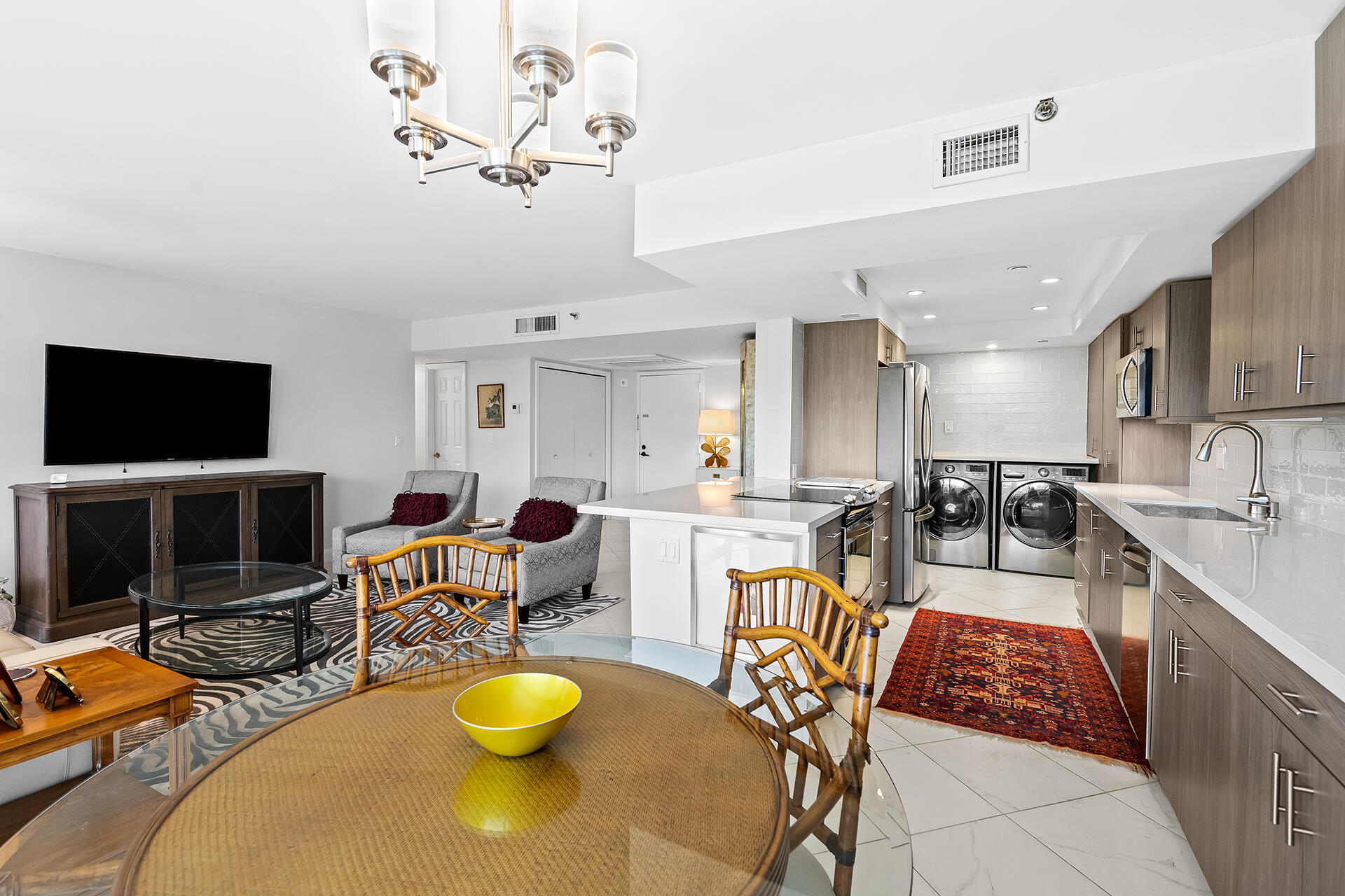 859 Jeffery Street, Unit 4050 Boca Raton, FL 33487 - Photo 3 of 25 DSC_5930