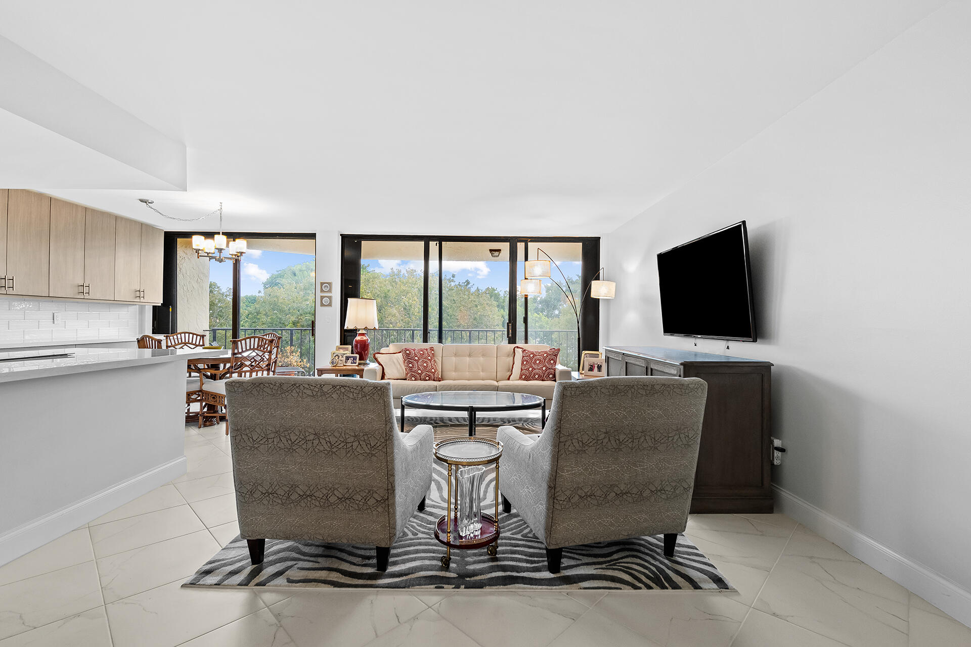 859 Jeffery Street, Unit 4050 Boca Raton, FL 33487 - Photo 4 of 25 DSC_5894