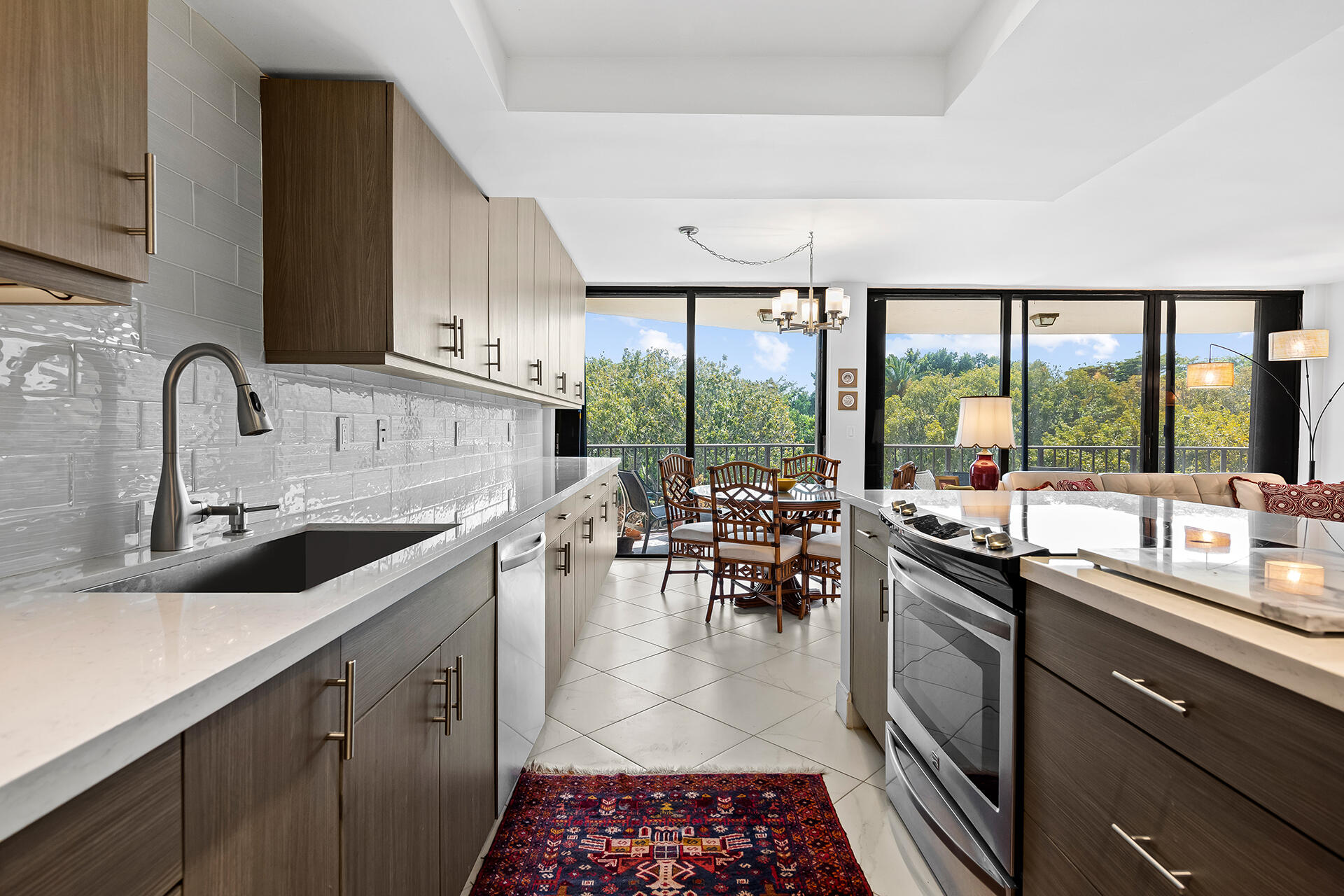 859 Jeffery Street, Unit 4050 Boca Raton, FL 33487 - Photo 7 of 25 DSC_5942