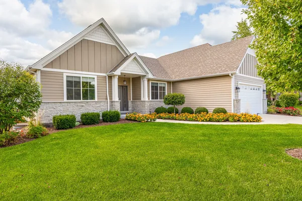 $575,000 | 20948 Lakewoods Lane, Shorewood, IL 60404