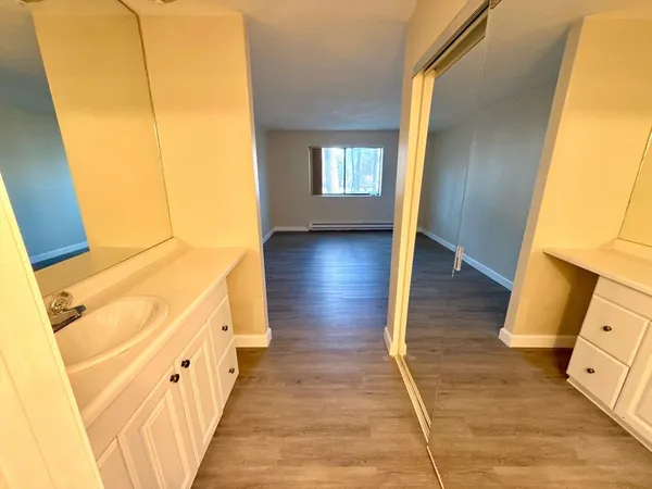 $259,900 | 915 Edgell Road, Unit 61, Framingham, MA 01701