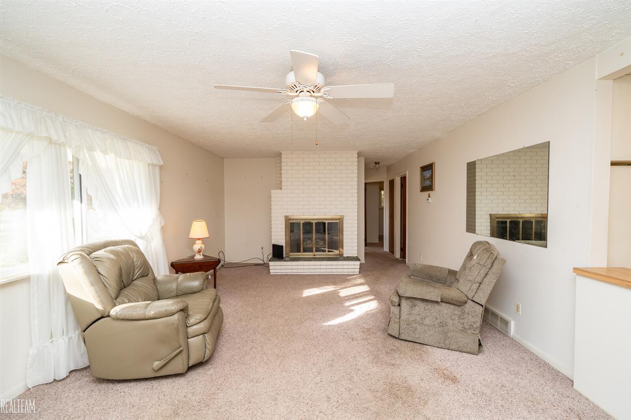8680 Crosby Lake Road Clarkston, MI 48346 - Photo 4 of 31 50027912-3.JPG