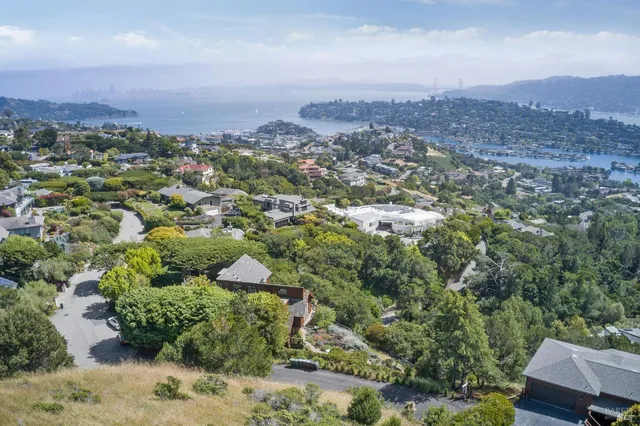 $2,595,000 | 24 Venado Drive, Tiburon, CA 94920