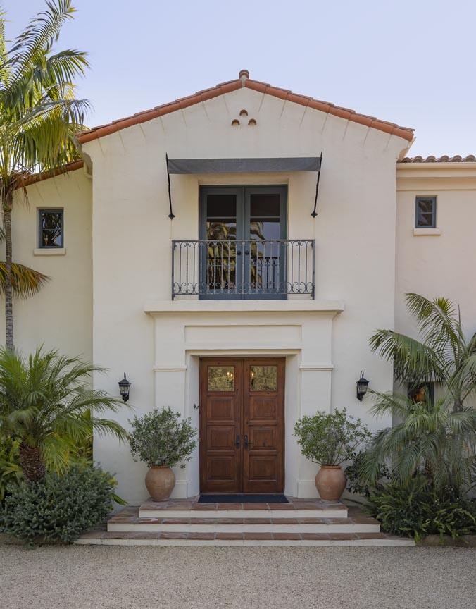 4110 Creciente Drive Santa Barbara, CA 93110 - Photo 2 of 33 Inviting entry