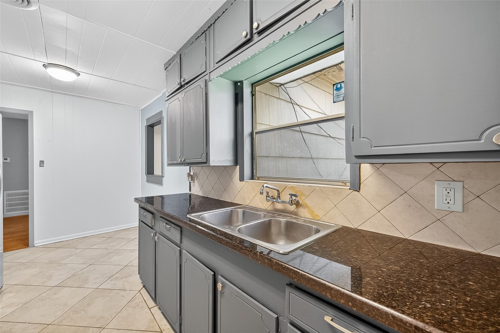 1509 Ronson Road Houston, TX 77055 - Photo 5 of 12
