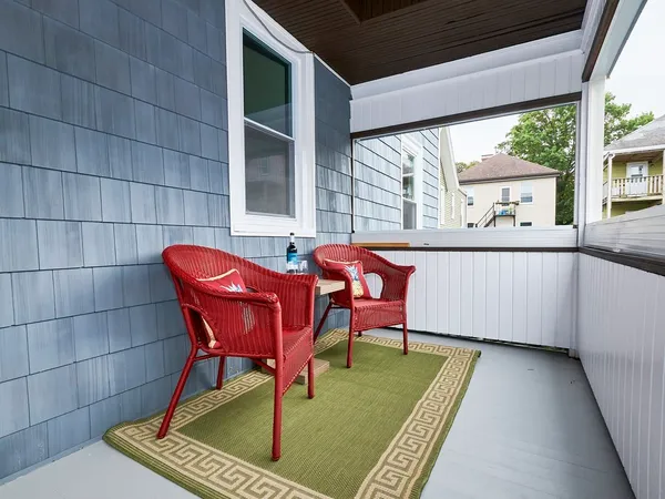 $4,000 | 12 White Avenue, Unit 3, Brookline, MA 02467