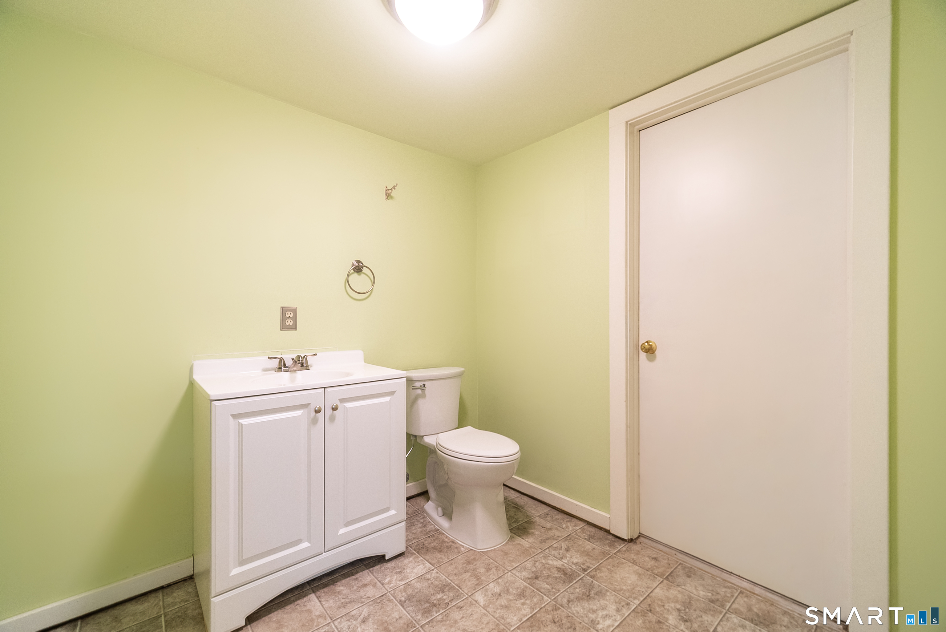 108 Wayne Lane Meriden, CT 06450 - Photo 32 of 40