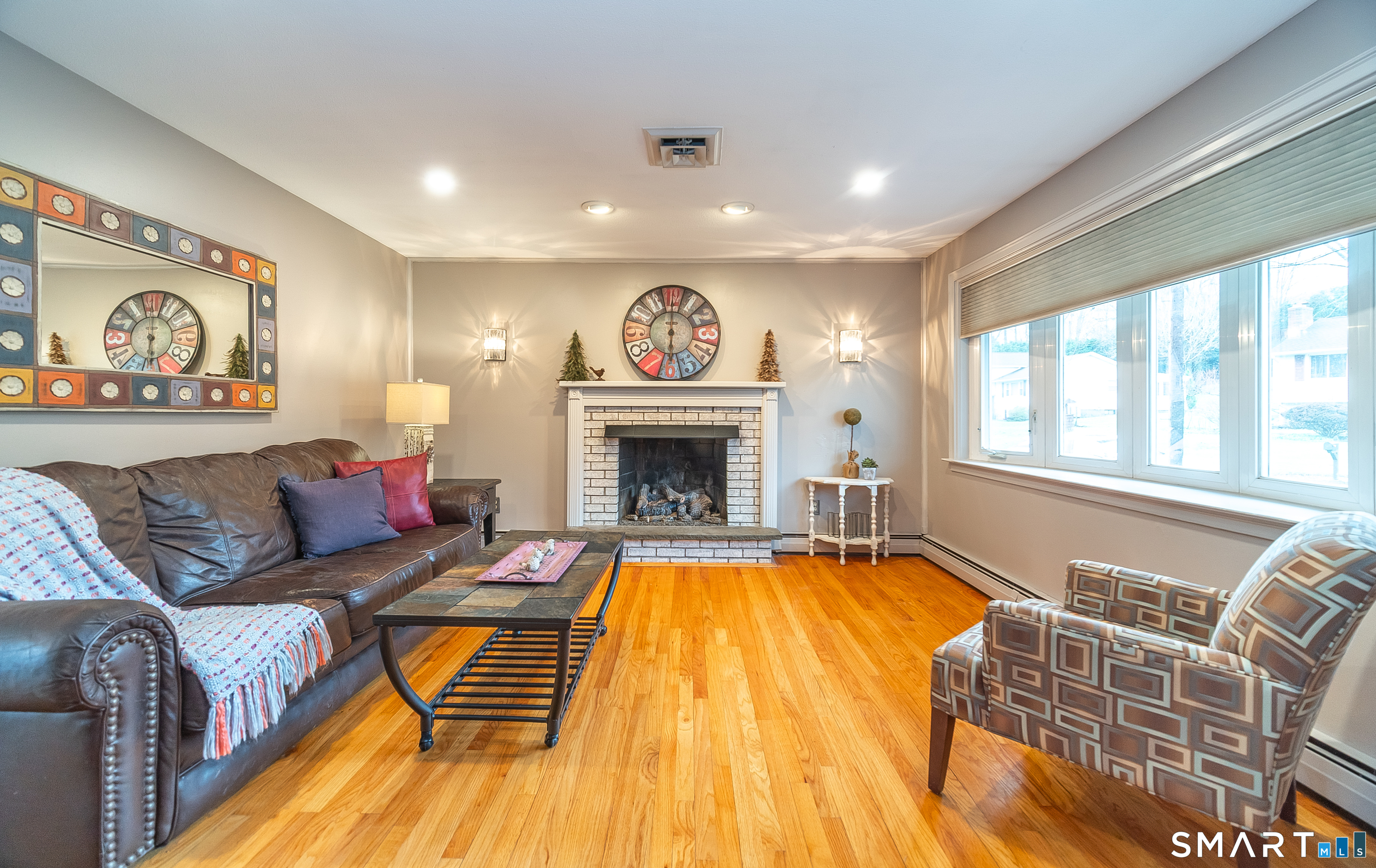 108 Wayne Lane Meriden, CT 06450 - Photo 5 of 40