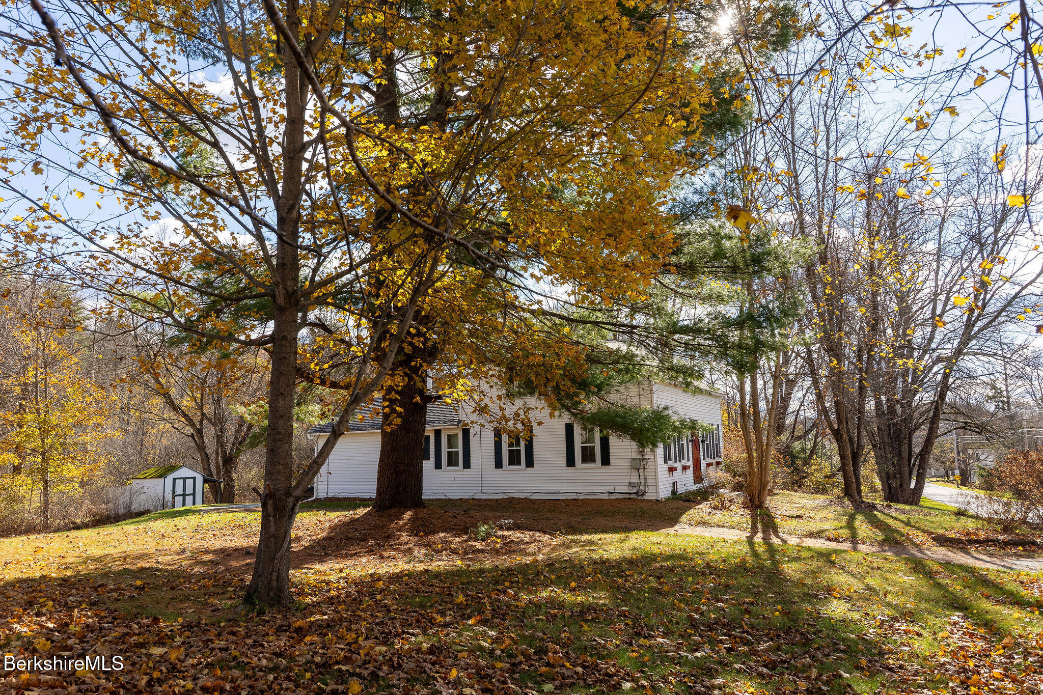 16 Swamp Road West Stockbridge, MA 01266 - Photo 35 of 42 B0035