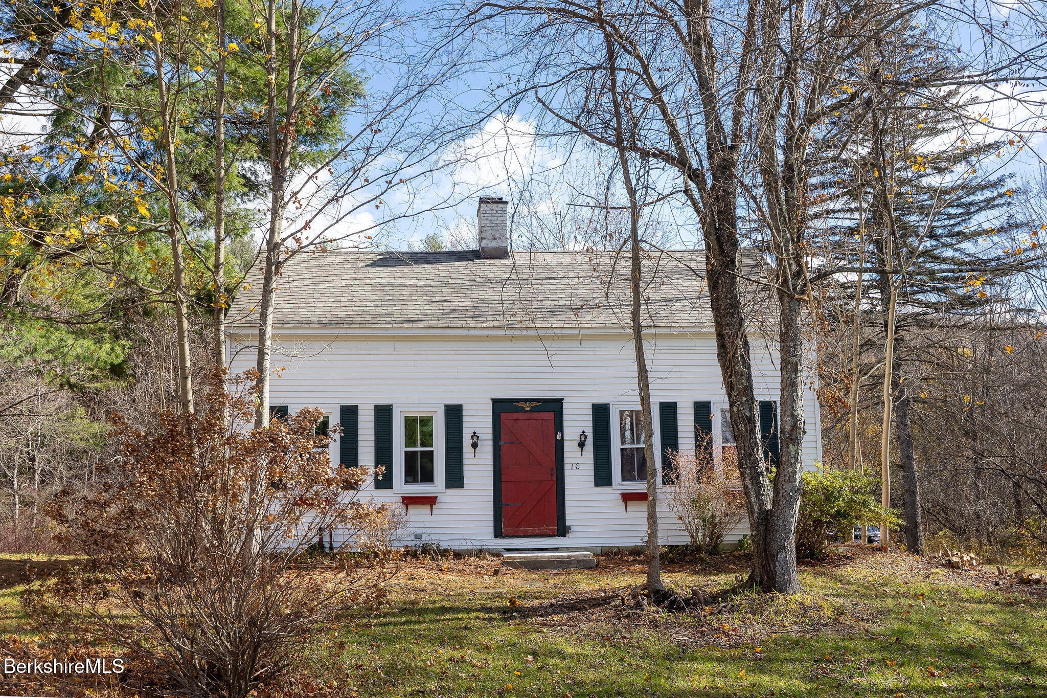 16 Swamp Road West Stockbridge, MA 01266 - Photo 4 of 42 B003