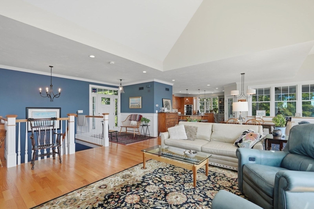 11 Loveland Road Webster, MA 01570 - Photo 8 of 41 Gallery Image 8