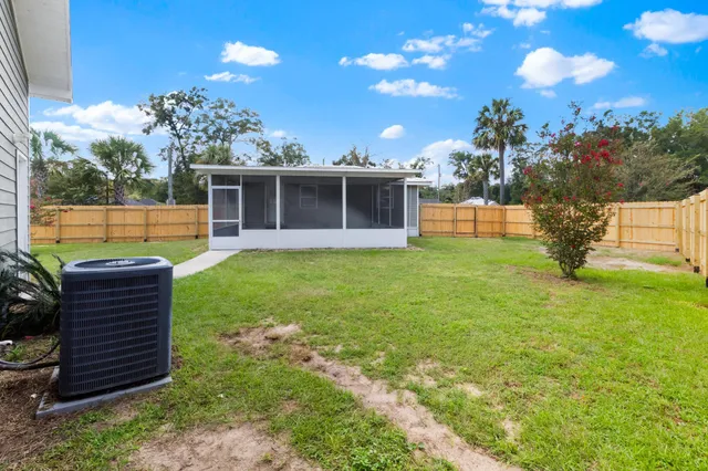 $219,900 | 17 Oneida Street, Crawfordville, FL 32327