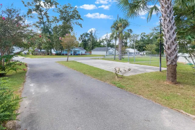 $219,900 | 17 Oneida Street, Crawfordville, FL 32327