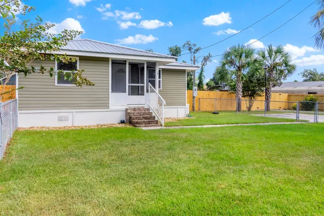 $219,900 | 17 Oneida Street, Crawfordville, FL 32327