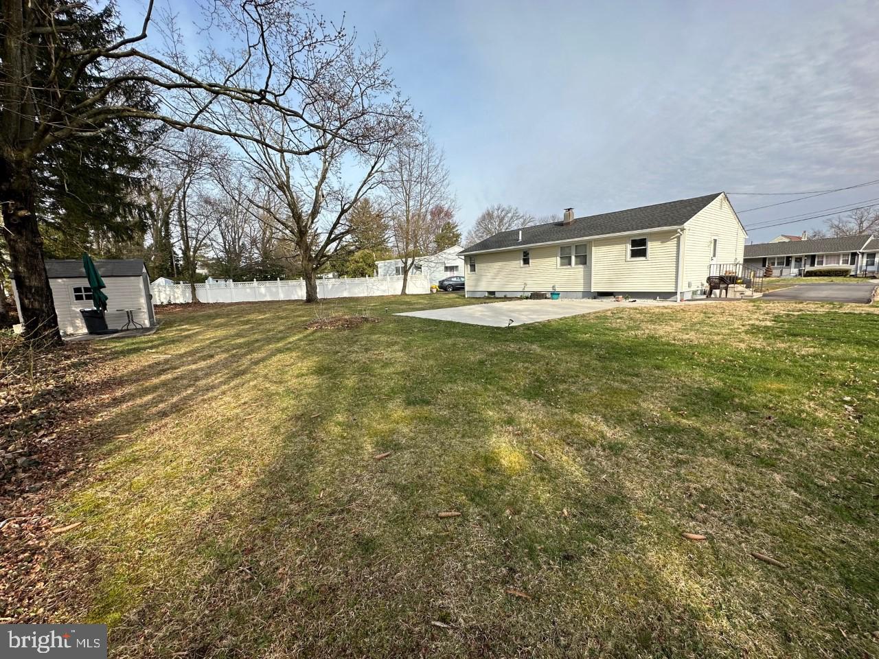 21 Holt Circle Hamilton, NJ 08619 - Photo 19 of 21 Yard