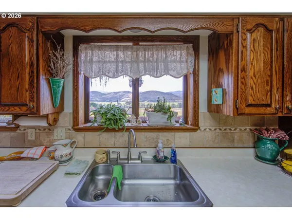 $650,000 | 27791 Blue Heron Road, John Day, OR 97845