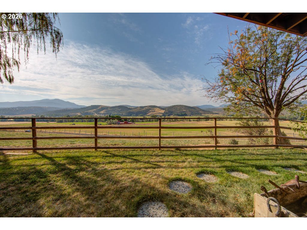 27791 Blue Heron Road John Day, OR 97845 - Photo 4 of 47