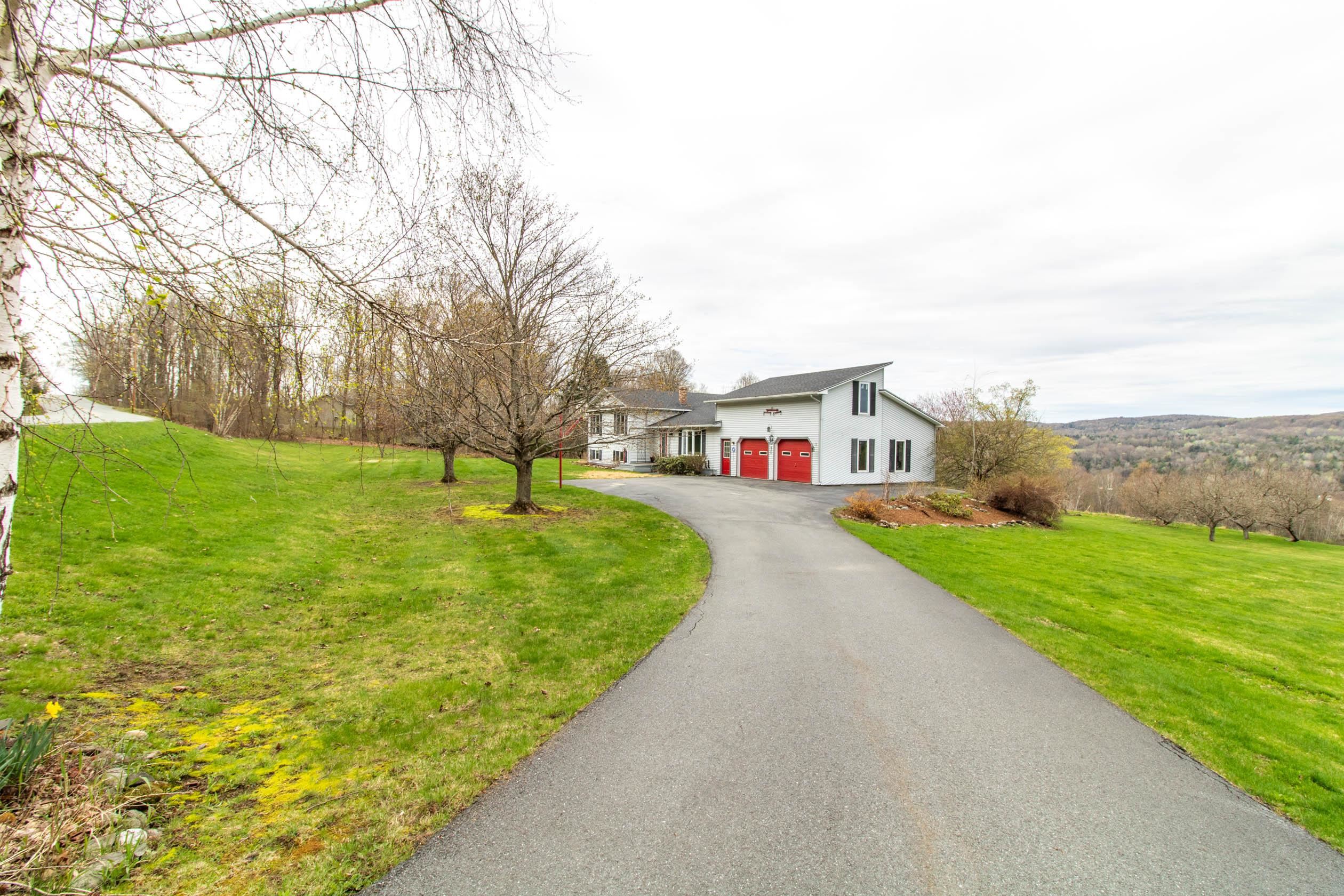 340 Water Street Barton, VT 05822 - Photo 5 of 39 Gallery Image 5